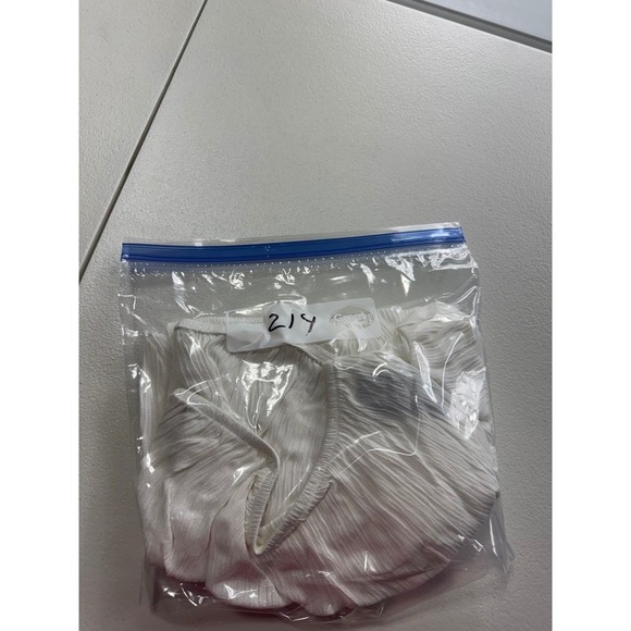 A. Byer White Crochet Trim Off Shoulder 3/4 Sleeve Blouse Top‎ Size L - Picture 8 of 9